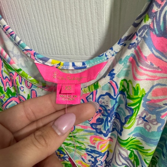 LILLY PULITZER: Jarrett Romper; Multi Lilly Loves Hawaii, XS - Picture 6 of 7